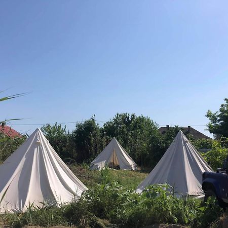 Danube Delta Hostel Homestay & Camping Sulina Exterior photo